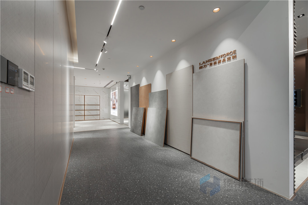1000平朗生材料展厅装修
